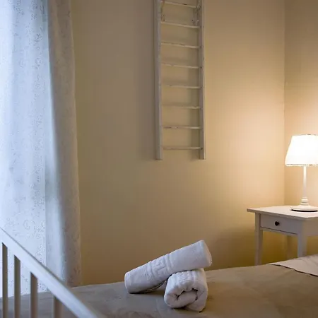 Beautiful 2Bd Apartment Near Historic Center Of Афины Экстерьер фото