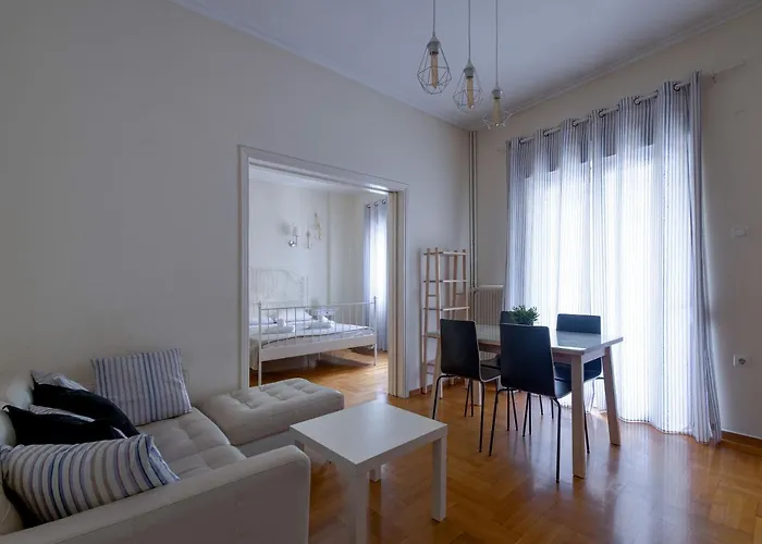 Beautiful 2Bd Apartment Near Historic Center Of Athens