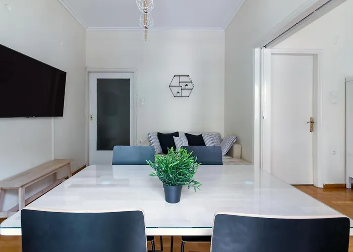 Beautiful 2Bd Apartment Near Historic Center Of Athens